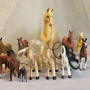 Assorted Kids Horse Figurine Set - Blonde, Brown, White
